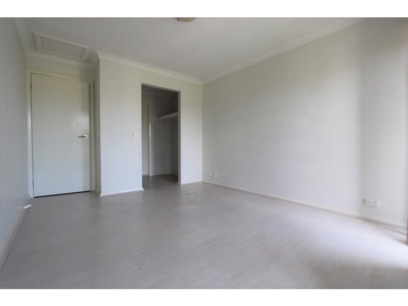 69 Hemsworth Avenue, Middleton Grange NSW 2171