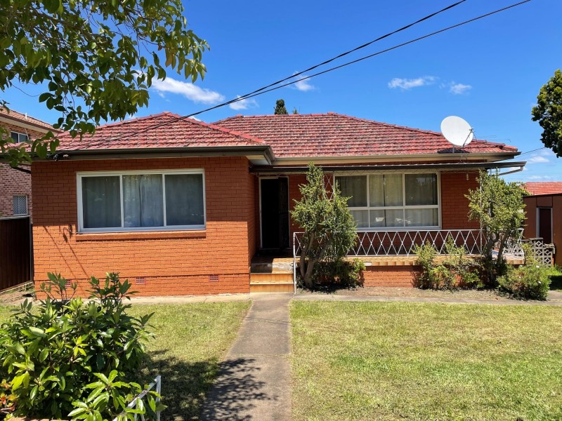 7 Gardiner Crescent, Fairfield West NSW 2165