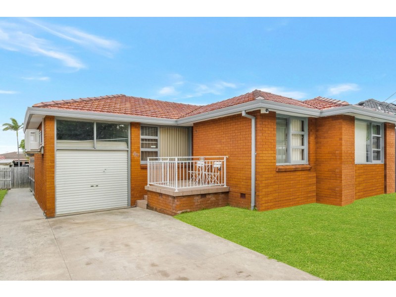25 & 25a Lough Avenue, Guildford NSW 2161