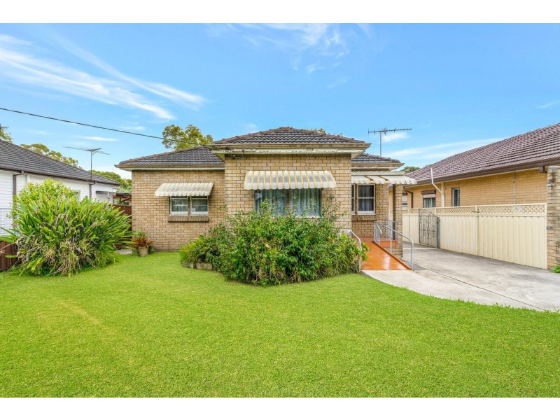 64 Oxford Street, Smithfield NSW 2164
