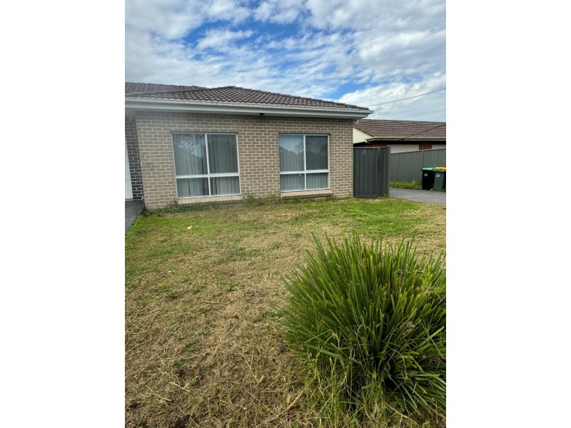 123A King Road, Fairfield West NSW 2165