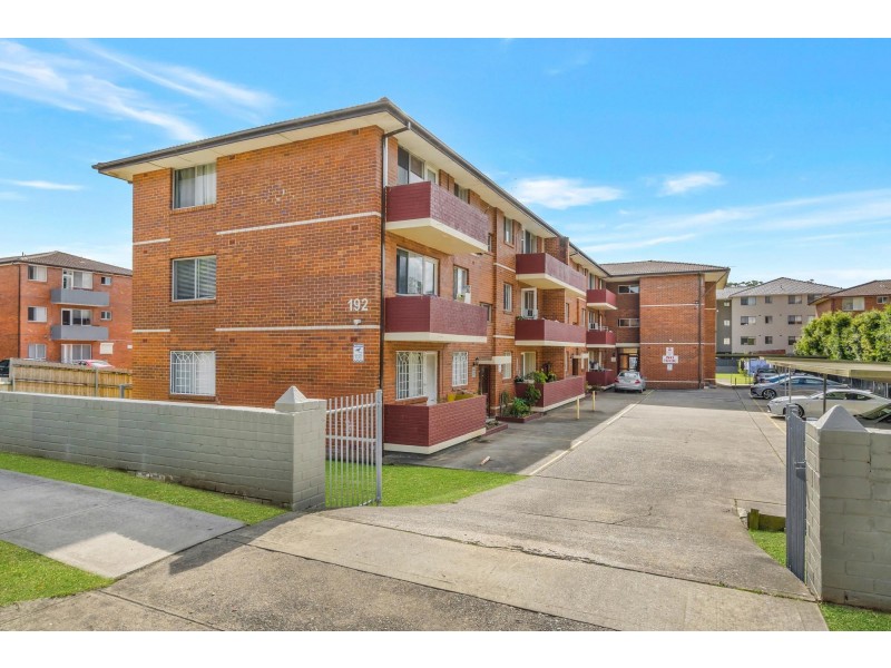 18/192 Sandal Crescent, Carramar NSW 2163