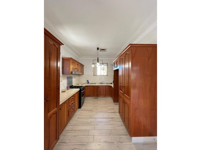 631 Polding Street, Bossley Park NSW 2176