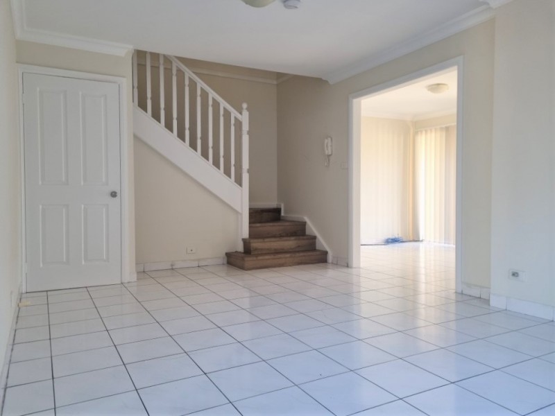 73 Margaret Street, Fairfield West NSW 2165