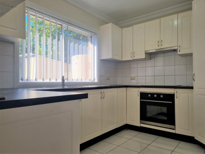 73 Margaret Street, Fairfield West NSW 2165