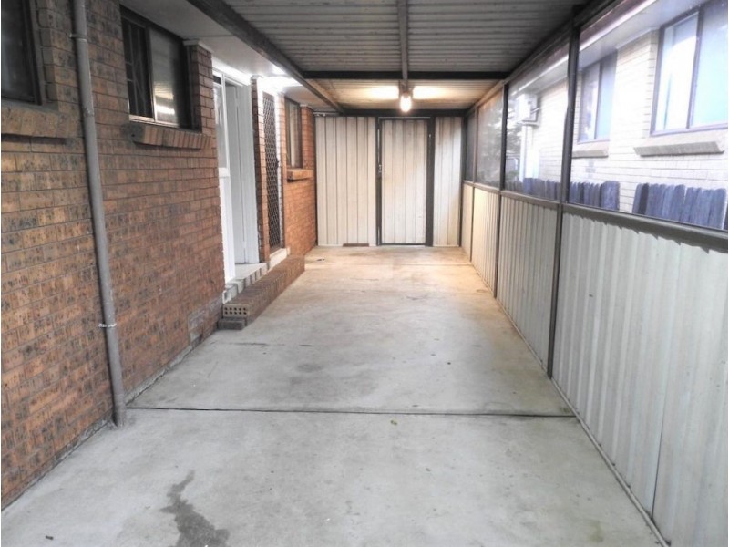 38 Canterbury Road, St Johns Park NSW 2176