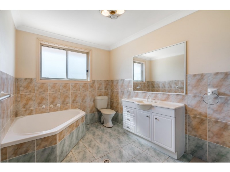 61 Galton Street, Wetherill Park NSW 2164