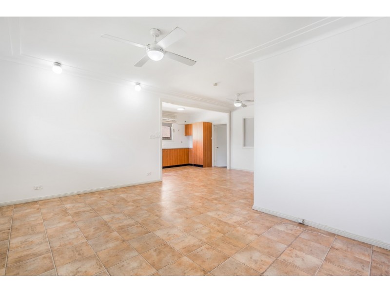 8 Vineyard Avenue, Smithfield NSW 2164