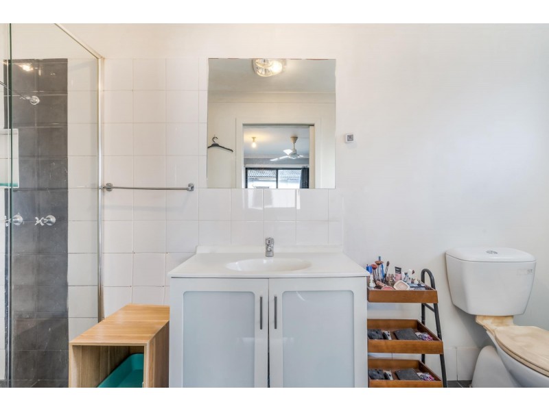 28 Crosby Crescent, Fairfield NSW 2165