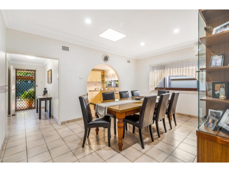 43 Margaret Street, Fairfield West NSW 2165