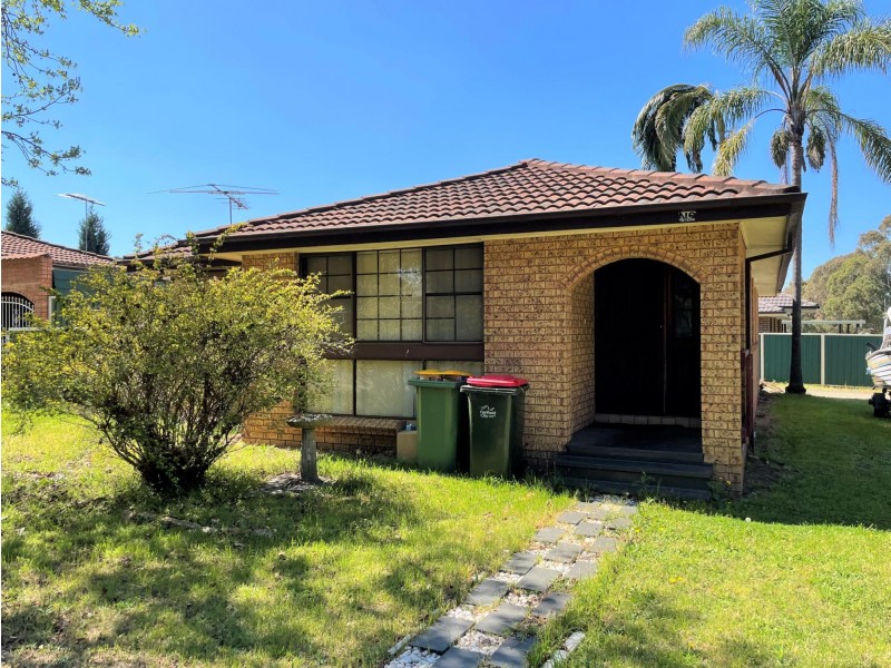 9 Webb Close, Edensor Park NSW 2176