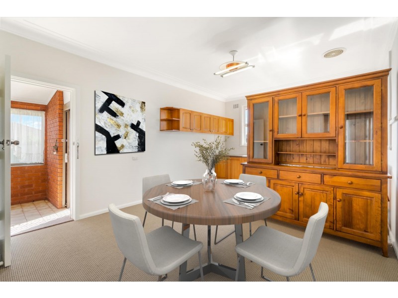 73 Brisbane Road, St Johns Park NSW 2176