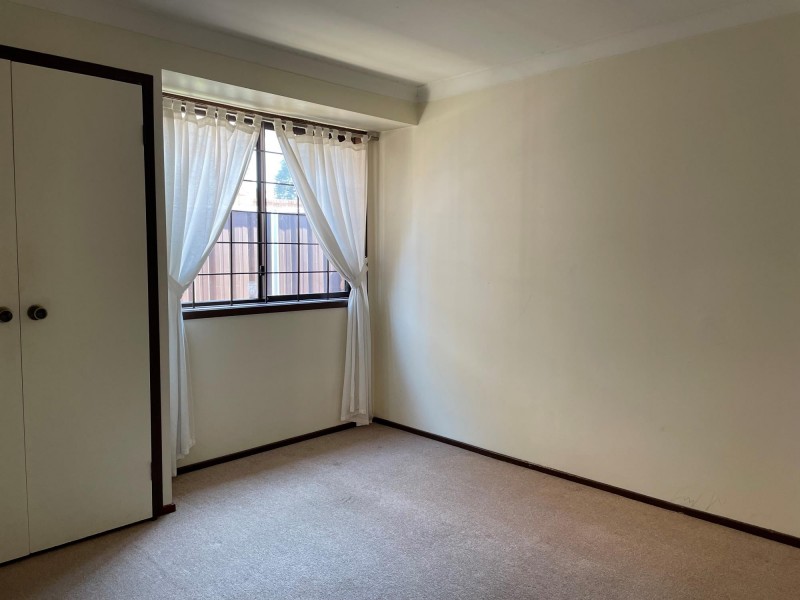 34 Natchez Cres, Greenfield Park NSW 2176