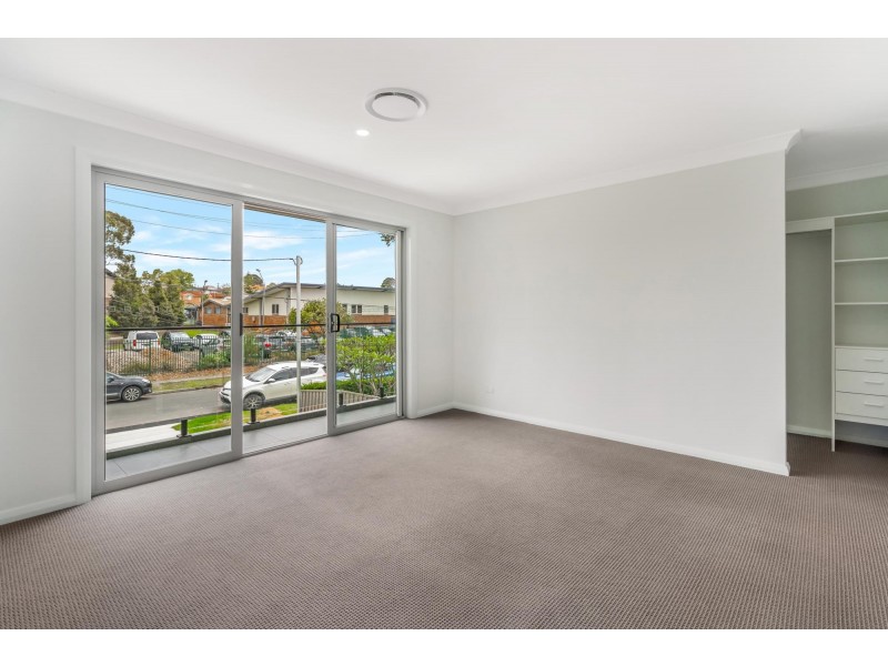 10 Lowana Avenue, Merrylands NSW 2160