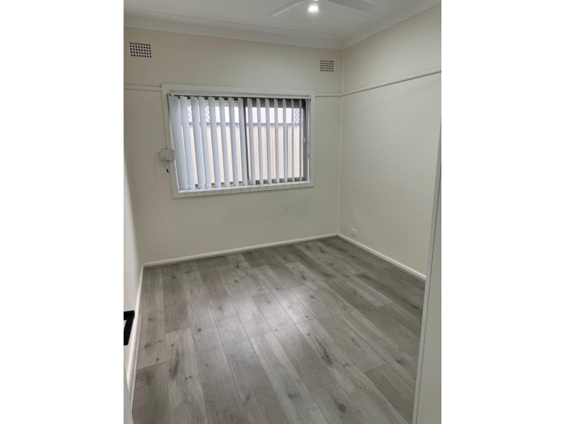 6 Lombard Street, Fairfield NSW 2165