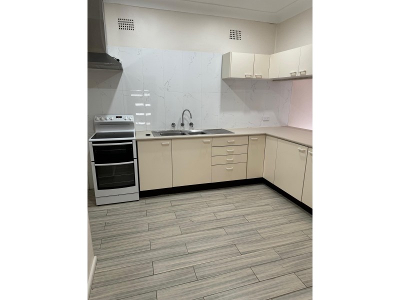 6 Lombard Street, Fairfield NSW 2165