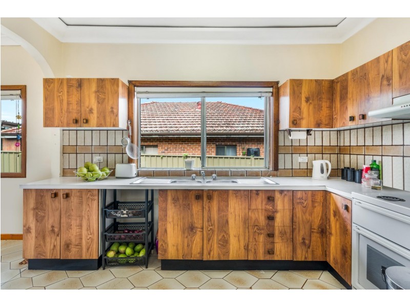 282 Polding Street, Smithfield NSW 2164