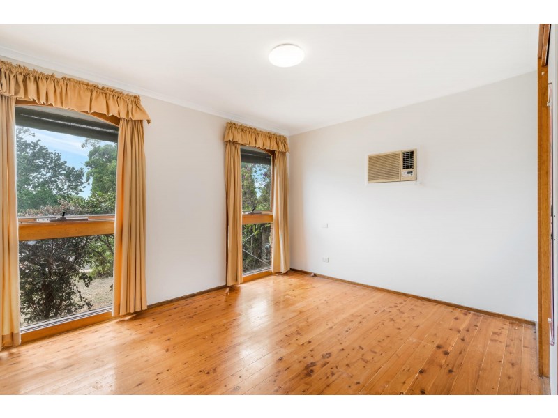 15 Olga Close, Bossley Park NSW 2176