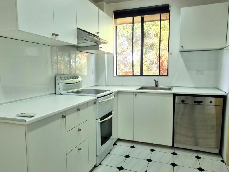 21/8 Goulburn street, Warwick Farm NSW 2170