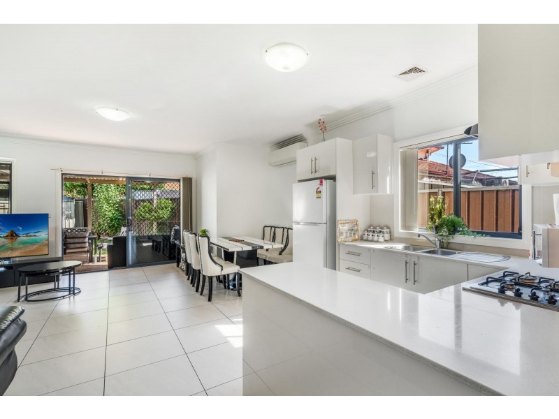 2A Hampton Street, Fairfield NSW 2165