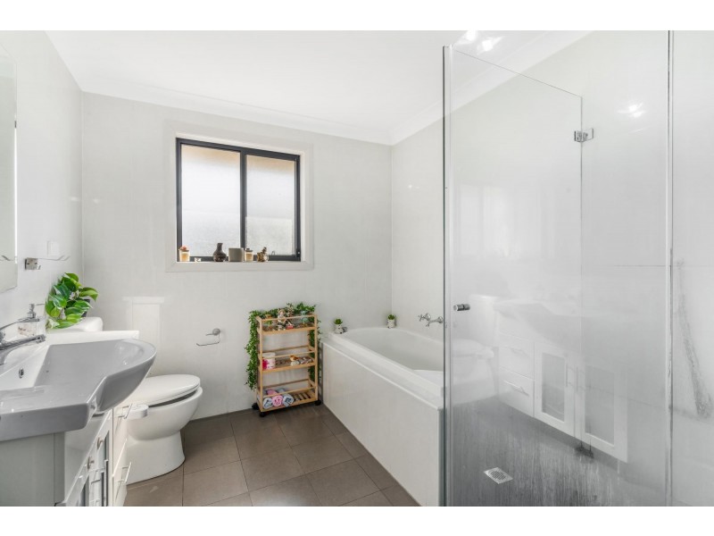 2A Hampton Street, Fairfield NSW 2165