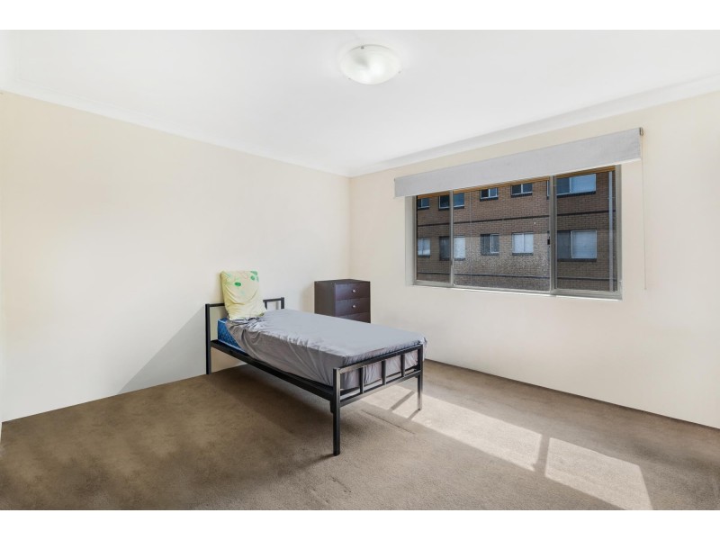 4/31 Railway Parade, Fairfield NSW 2165