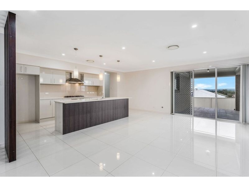 31 Buckingham Loop, Oran Park NSW 2570