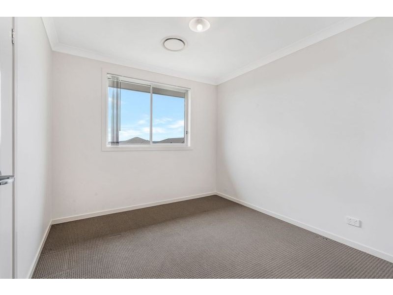 31 Buckingham Loop, Oran Park NSW 2570