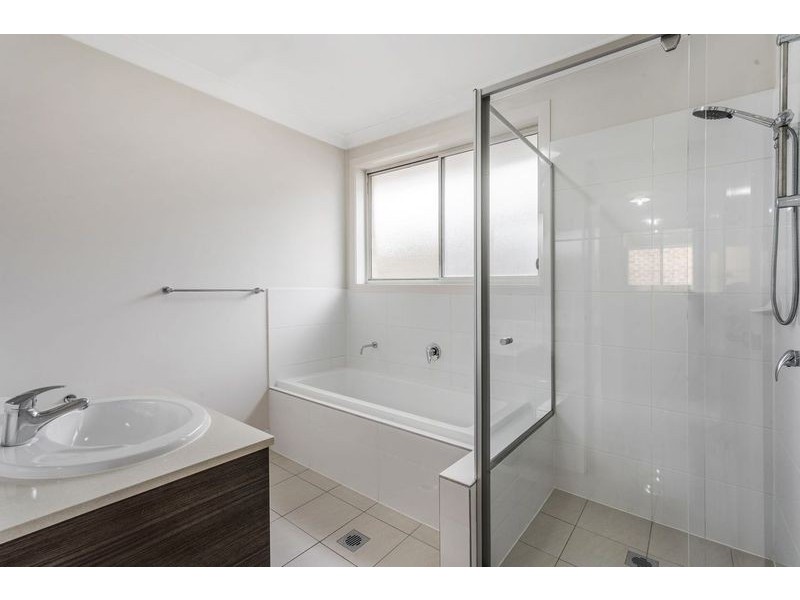 31 Buckingham Loop, Oran Park NSW 2570