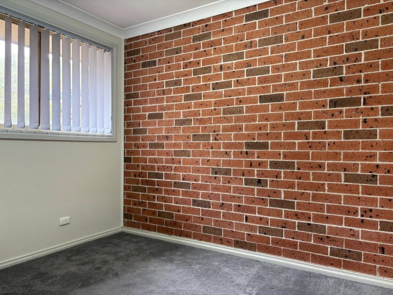 54 Quarry Road, Bossley Park NSW 2176