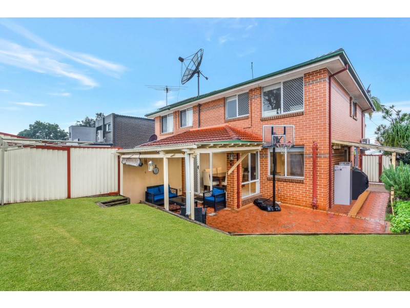 1/33 Clarence Street, Condell Park NSW 2200