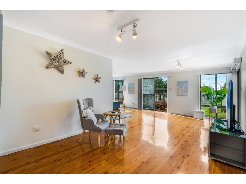 6 Quiros Avenue, Fairfield West NSW 2165