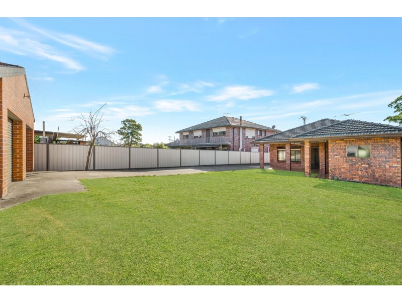 11 Eton Street, Fairfield NSW 2165