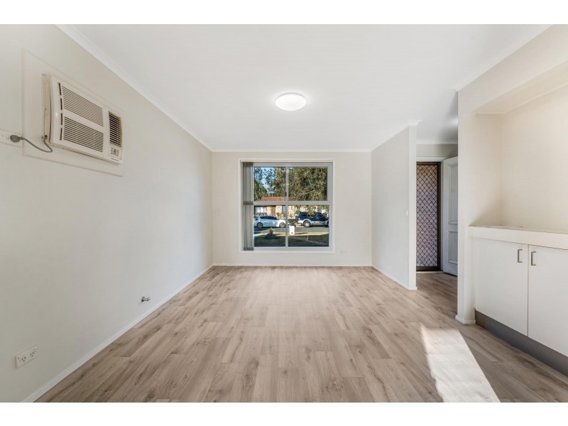 37 Olympus Drive, St Clair NSW 2759