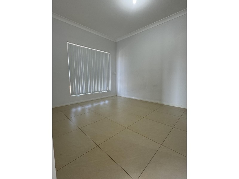 8/106 Chifley Street, Smithfield NSW 2164