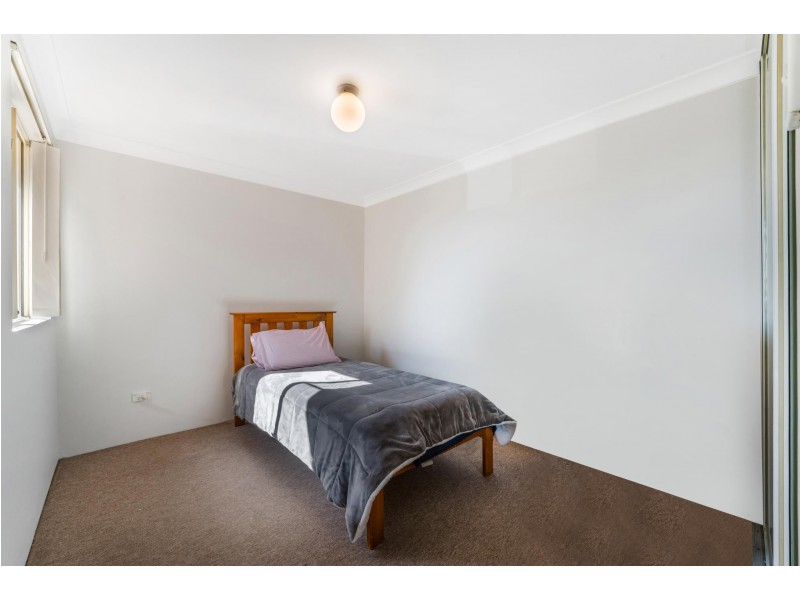24/19-23 Hardy Street, Fairfield NSW 2165