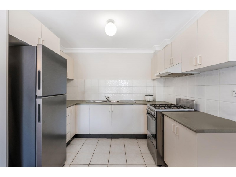 24/19-23 Hardy Street, Fairfield NSW 2165