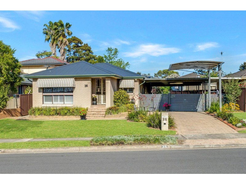 36 Roland Street, Bossley Park NSW 2176