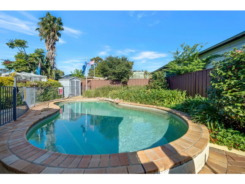 36 Roland Street, Bossley Park NSW 2176