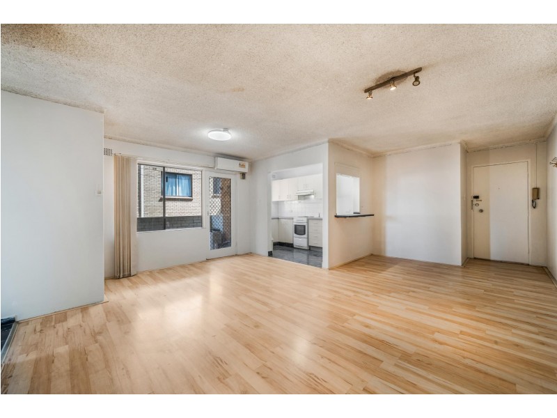 11/25 York Street, Fairfield NSW 2165