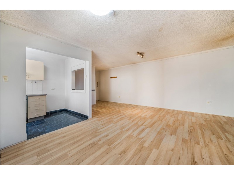 11/25 York Street, Fairfield NSW 2165