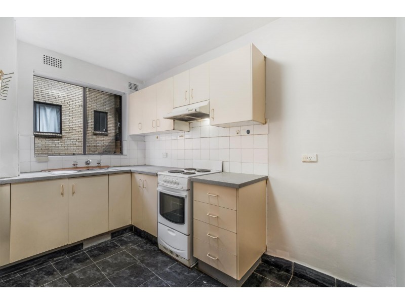 11/25 York Street, Fairfield NSW 2165