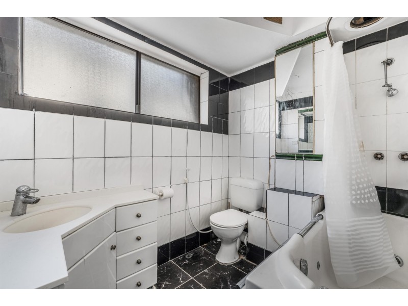 11/25 York Street, Fairfield NSW 2165