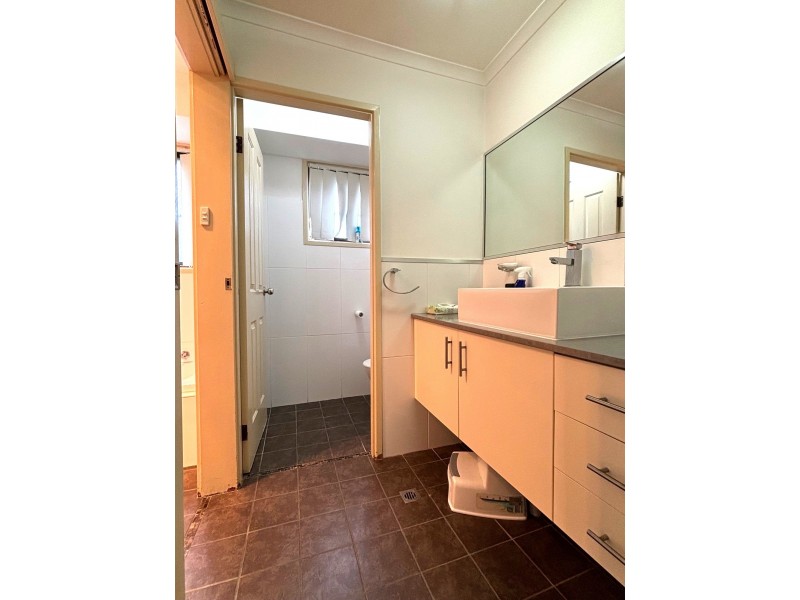 27 Bougainville Avenue, Bossley Park NSW 2176