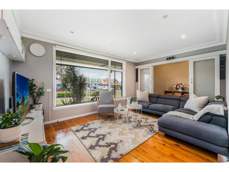 8 Granville Street, Fairfield Heights NSW 2165