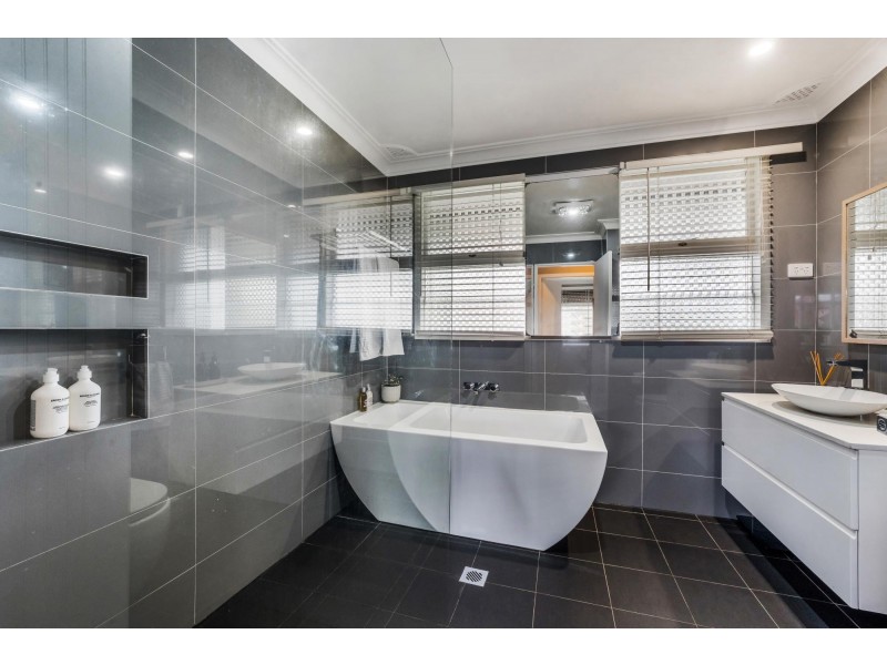 8 Granville Street, Fairfield Heights NSW 2165