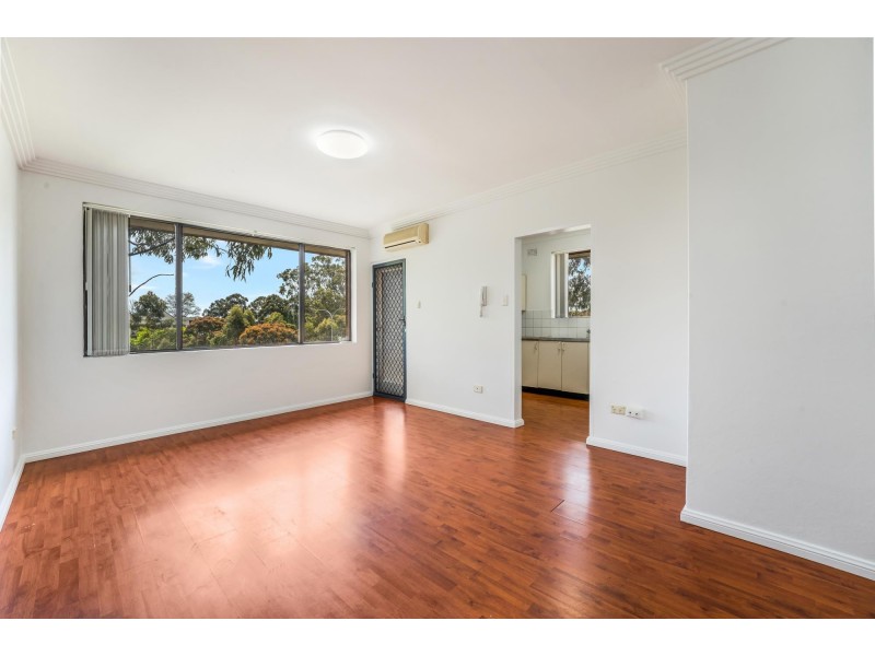 6/32 Remembrance Avenue, Warwick Farm NSW 2170