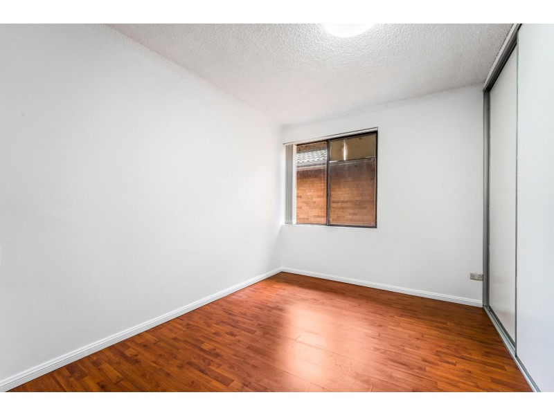 6/32 Remembrance Avenue, Warwick Farm NSW 2170