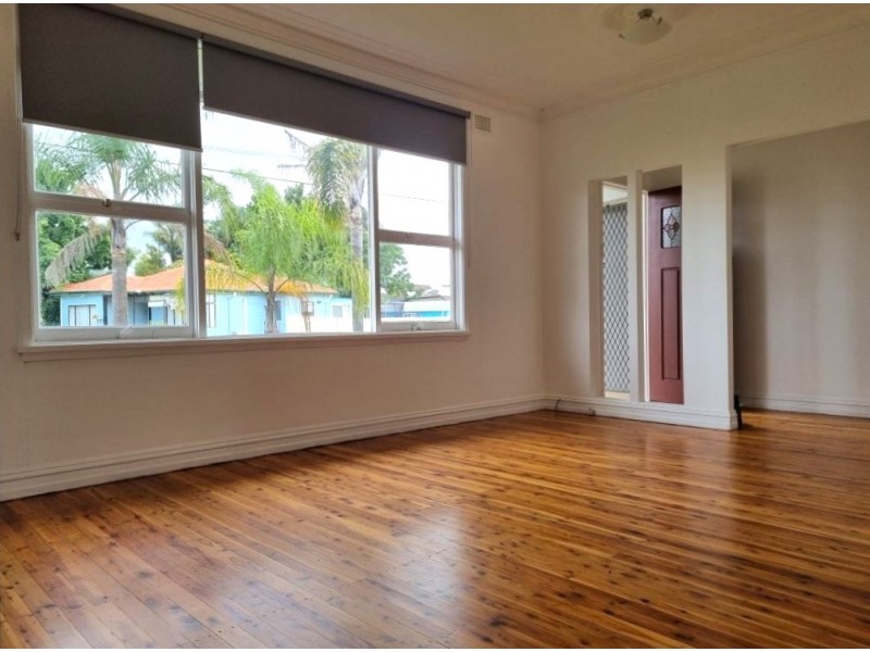 7 Kendall Street, Fairfield West NSW 2165