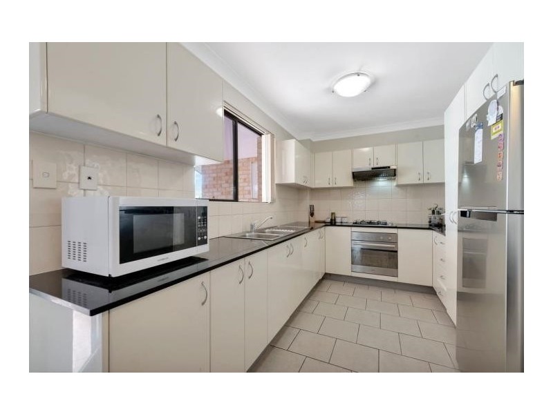 16/8-10 Clifton Street, Blacktown NSW 2148